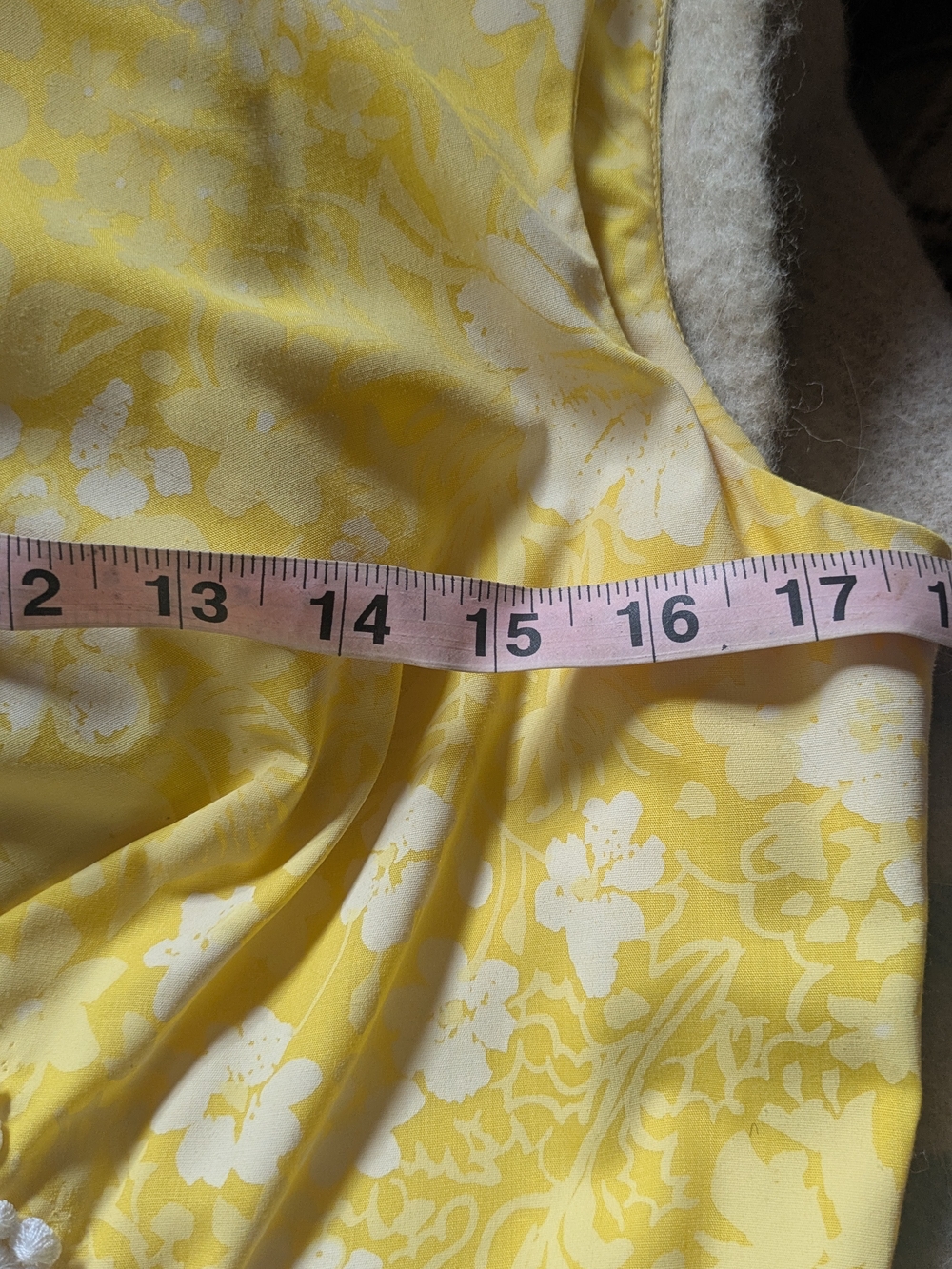 1970s 'The Lilly' Pulitzer yellow and white floral maxi w/lace accents - Picture 7 of 13
